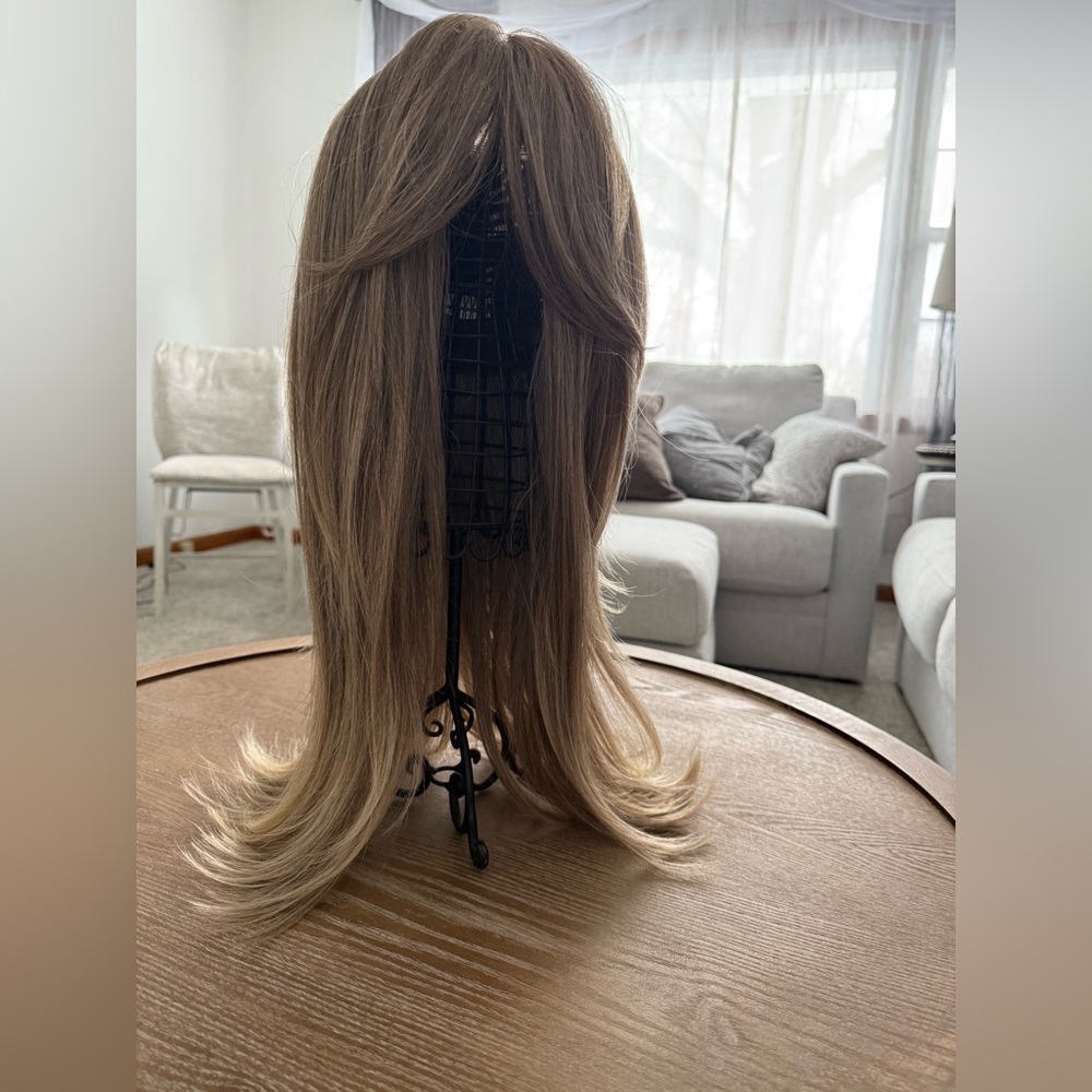 Chelsey Smith CSC Maraget Taupe Blonde Wig